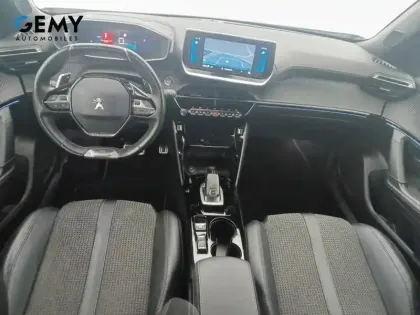 Photo 12 Peugeot 2008  PureTech 130 S&S EAT8