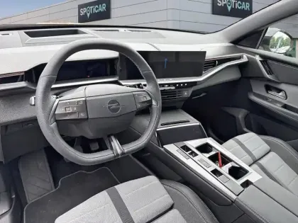 Photo 12 Opel Grandland  1.2 Turbo Hybrid 145 ch e-DCT6