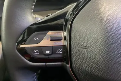 Photo 21 Peugeot 308  Plug-in Hybrid 195 ch e-DCS7