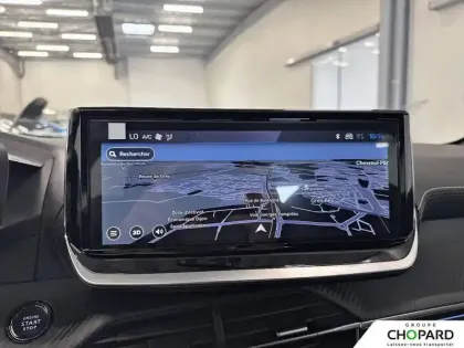 Photo 13 Peugeot 208  Hybrid 145 ch e-DCS6