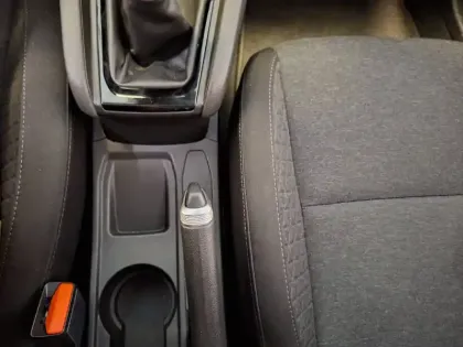Photo 37 Renault Clio  Blue dCi 100 - 21N