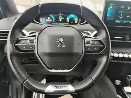 Photo 21 Peugeot 3008  Hybrid 225 e-EAT8