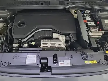 Photo 33 Peugeot 208  Hybrid 110 e-DCS6