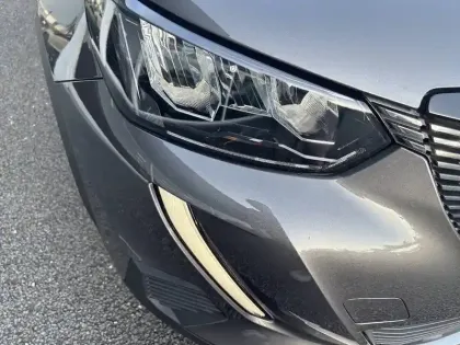 Photo 15 Peugeot 2008  PureTech 100 S&S BVM6