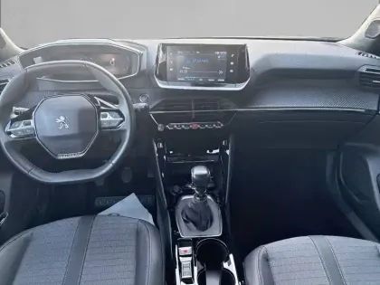 Photo 7 Peugeot 2008  PureTech 100 S&S BVM6