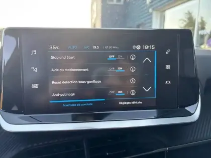 Photo 19 Peugeot 2008  PureTech 100 S&S BVM6