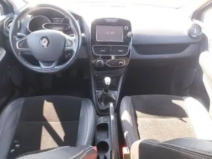 Photo 13 Renault Clio  dCi 90 Energy