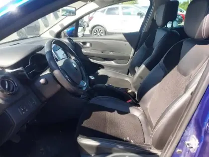 Photo 8 Renault Clio  dCi 90 Energy
