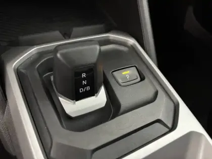 Photo 21 Dacia Duster  Hybrid 140