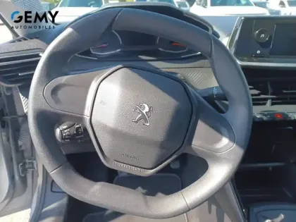 Photo 26 Peugeot 208  PureTech 75 S&S BVM5
