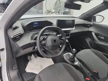 Photo 12 Peugeot 2008  100 S&S BVM6
