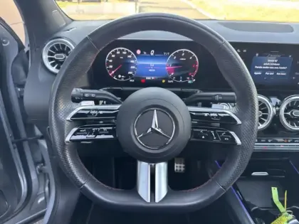 Photo 19 Mercedes GLA 200 d AMG Line