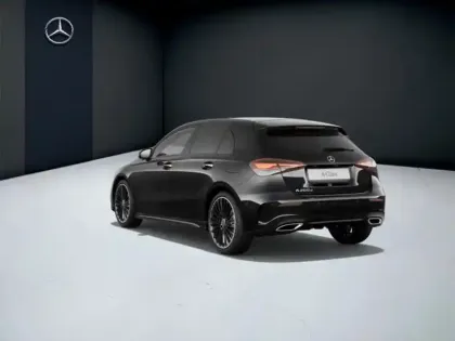 Photo 10 Mercedes Classe A 200 d AMG Line