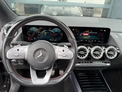 Photo 35 Mercedes GLA  200 d AMG Line
