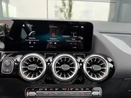 Photo 37 Mercedes GLA  200 d AMG Line