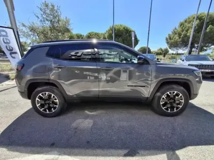 Photo 5 Jeep Compass  1.3 PHEV T4 240 ch 4xe eAWD Upland