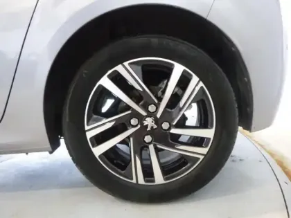 Photo 14 Peugeot 208  1.2 PureTech 100ch S&S Allure Business 118g