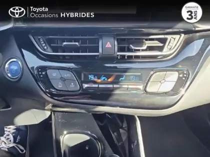Photo 10 Toyota C-HR  2.0 Hybride 184ch Design Ultimate E-CVT