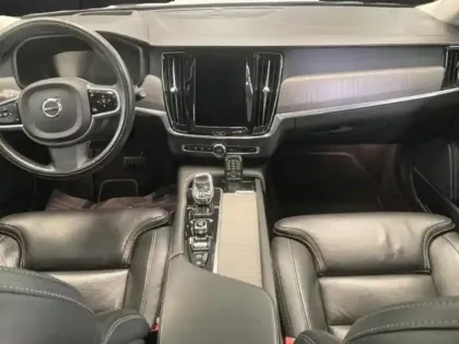 Photo 7 Volvo V90  B4 Adblue 197ch Inscription Luxe Geartronic MY22