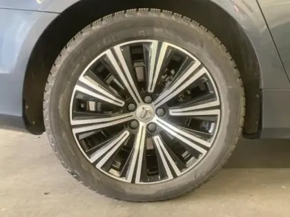Photo 10 Volvo V90  B4 Adblue 197ch Inscription Luxe Geartronic MY22