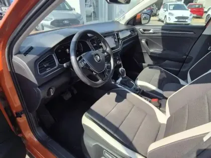 Photo 13 Volkswagen T-roc  2.0 TDI 150ch Carat 4Motion DSG7