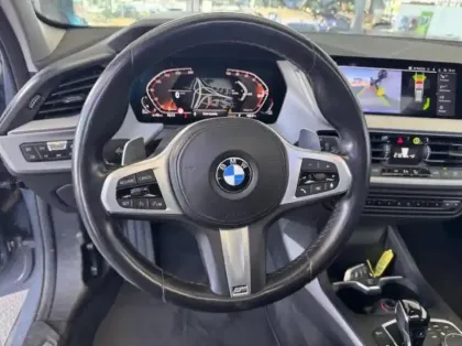 Photo 6 BMW Serie 1 Série 1 118dA 150ch M Sport 8cv