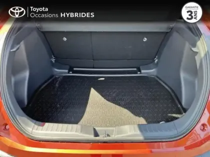 Photo 9 Toyota C-HR  1.8 Hybride 140ch Graphic MY26