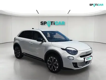 Photo 8 Fiat 600  1.2 Hybrid Turbo 110ch La Prima eDCT6