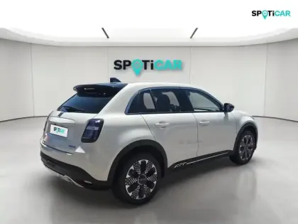 Photo 6 Fiat 600  1.2 Hybrid Turbo 110ch La Prima eDCT6