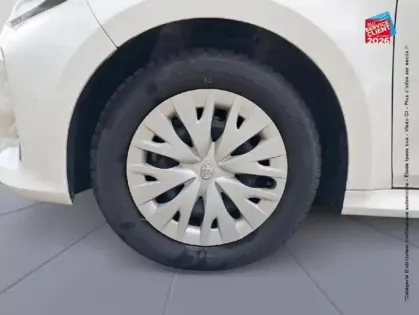 Photo 9 Toyota Yaris  116h Dynamic Business 5p + Programme Beyond Zero Academy MY22