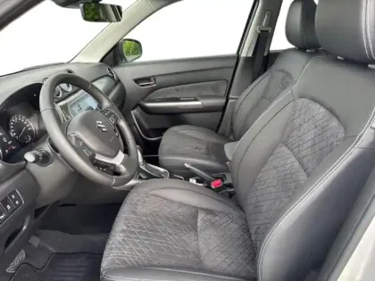 Photo 21 Suzuki Vitara  1.4 Boosterjet Hybrid 110ch Style Auto MY25