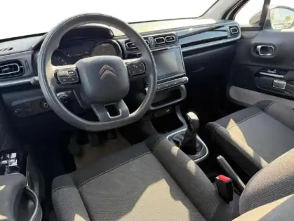 Photo 7 Citroën C3  1.2 PureTech 83ch S&S Shine