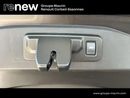 Photo 11 Renault Espace  1.2 E-Tech full hybrid 200ch Iconic 7 places - 24