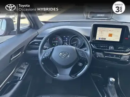 Photo 8 Toyota C-HR  1.8 Hybride 122ch Collection E-CVT