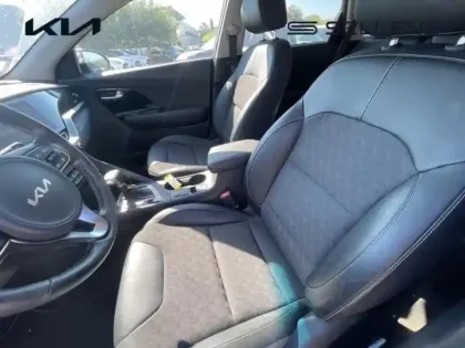Photo 10 Kia Niro  1.6 GDi 105ch ISG + électrique 43.5ch Active DCT6 MY22