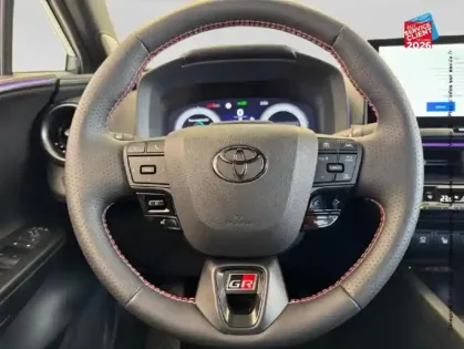 Photo 11 Toyota C-HR  2.0 Hybride 200ch GR Sport AWD-i MY26