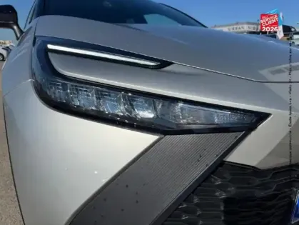 Photo 12 Toyota C-HR  2.0 Hybride Rechargeable 225ch Graphic MY26