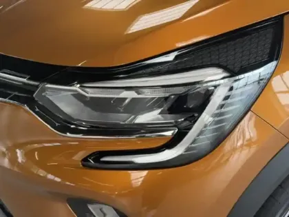 Photo 8 Renault Captur  1.3 TCe 140ch FAP Intens -21