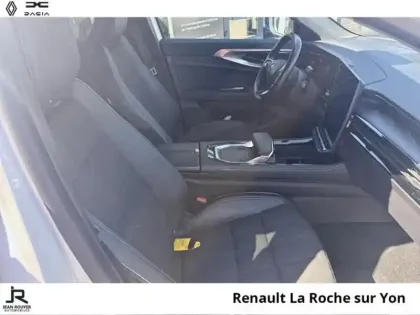 Photo 7 Renault Austral  1.2 E-Tech full hybrid 200ch Iconic