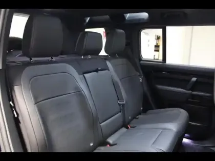 Photo 9 Land rover Defender  110 4.4 P635 Octa Black