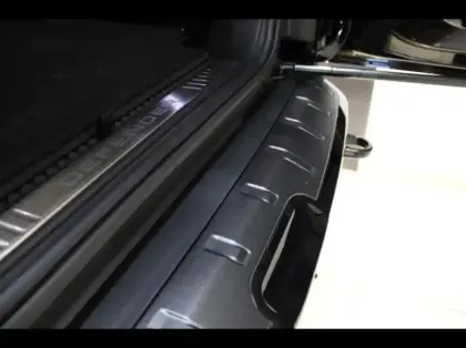Photo 12 Land rover Defender  110 4.4 P635 Octa Black