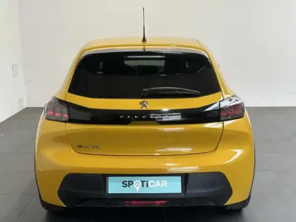 Photo 20 Peugeot 208  e- 136 Style Camera 180 Carplay