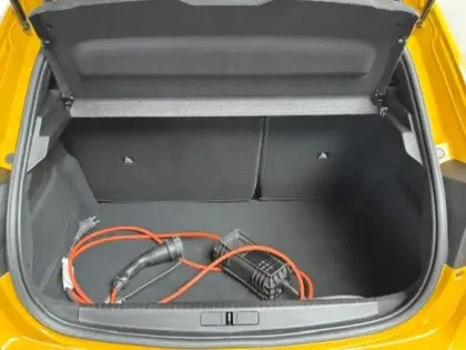 Photo 8 Peugeot 208  e- 136 Style Camera 180 Carplay