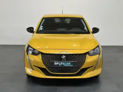 Photo 15 Peugeot 208  e- 136 Style Camera 180 Carplay