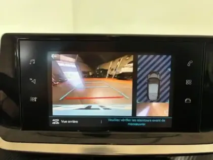 Photo 7 Peugeot 208  e- 136 Style Camera 180 Carplay