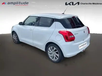 Photo 6 Suzuki Swift  1.2 Hybrid 83ch Privilège