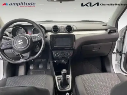 Photo 13 Suzuki Swift  1.2 Hybrid 83ch Privilège