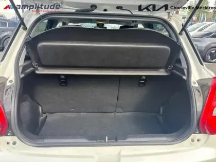 Photo 12 Suzuki Swift  1.2 Hybrid 83ch Privilège