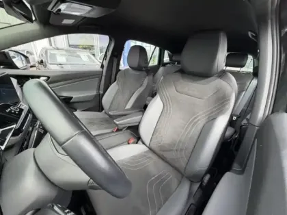 Photo 12 Volkswagen ID.4  174ch Pro 77 kWh Life Plus