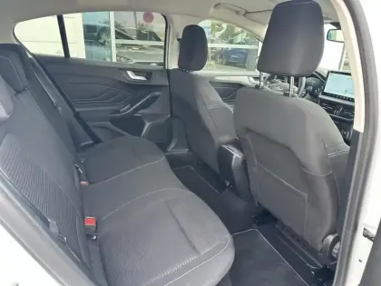 Photo 10 Ford Focus  1.0 EcoBoost mHEV 125ch Titanium X Business